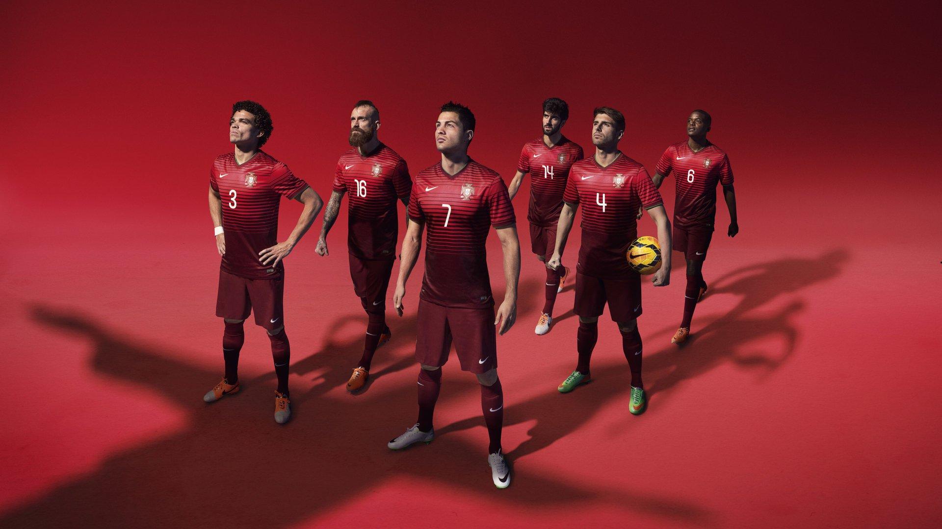 2026年世界杯预选赛激战正酣，多支豪门球队提前锁定晋级名额