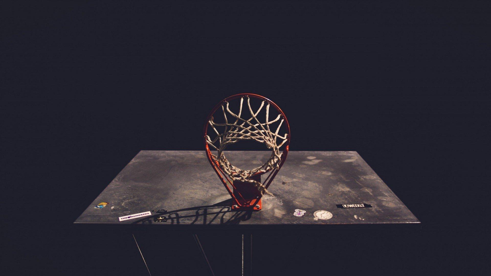 意甲争冠白热化,国际米兰绝杀登顶,尤文图斯紧追不舍