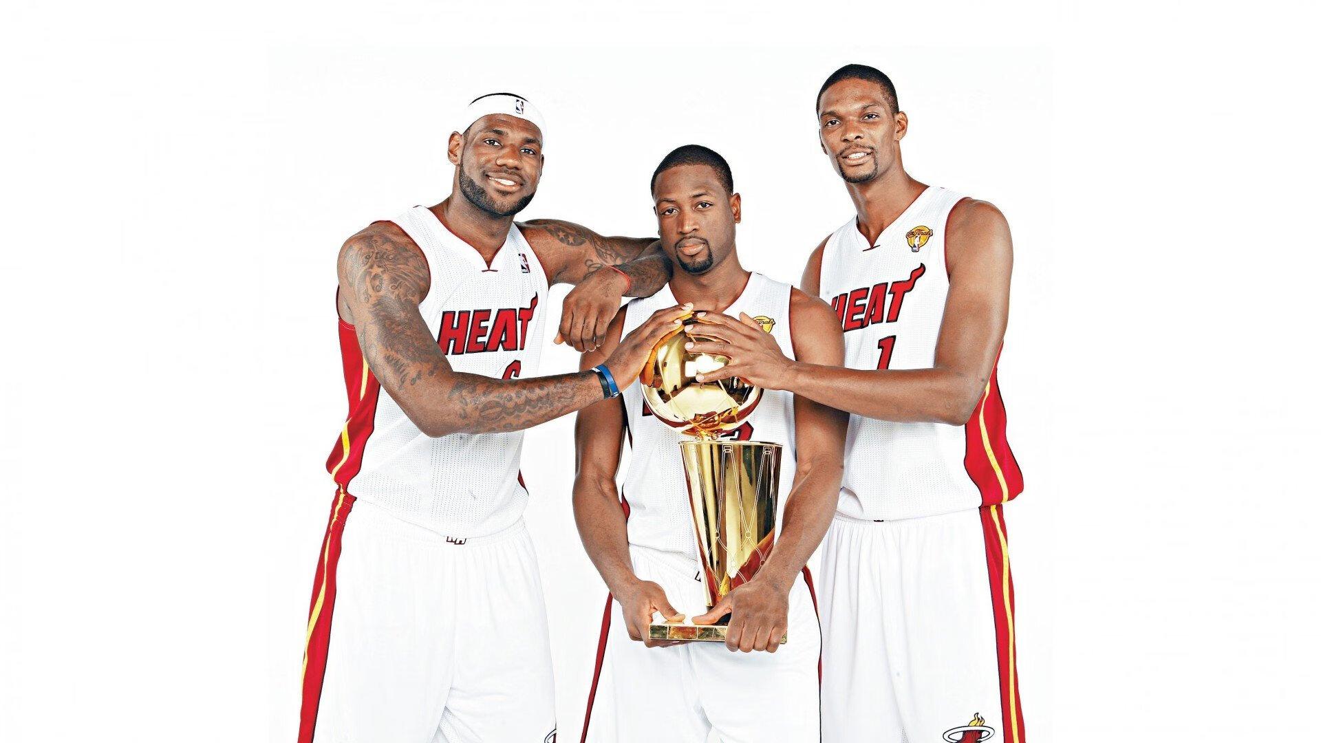 战术分析揭示胜利密码，深度解析关键比赛中的制胜策略